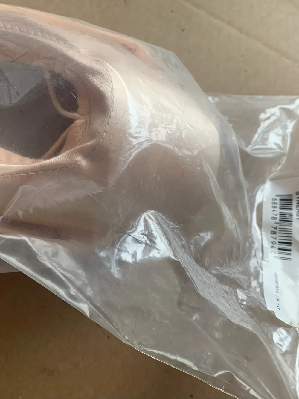 Bloch Satin Ballet Pointe Shoes, size 8